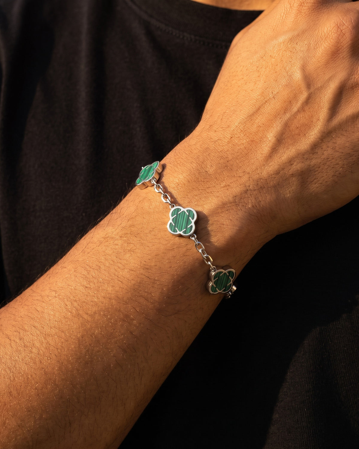 Clover Link Bracelet 16mm Green & Silver worn