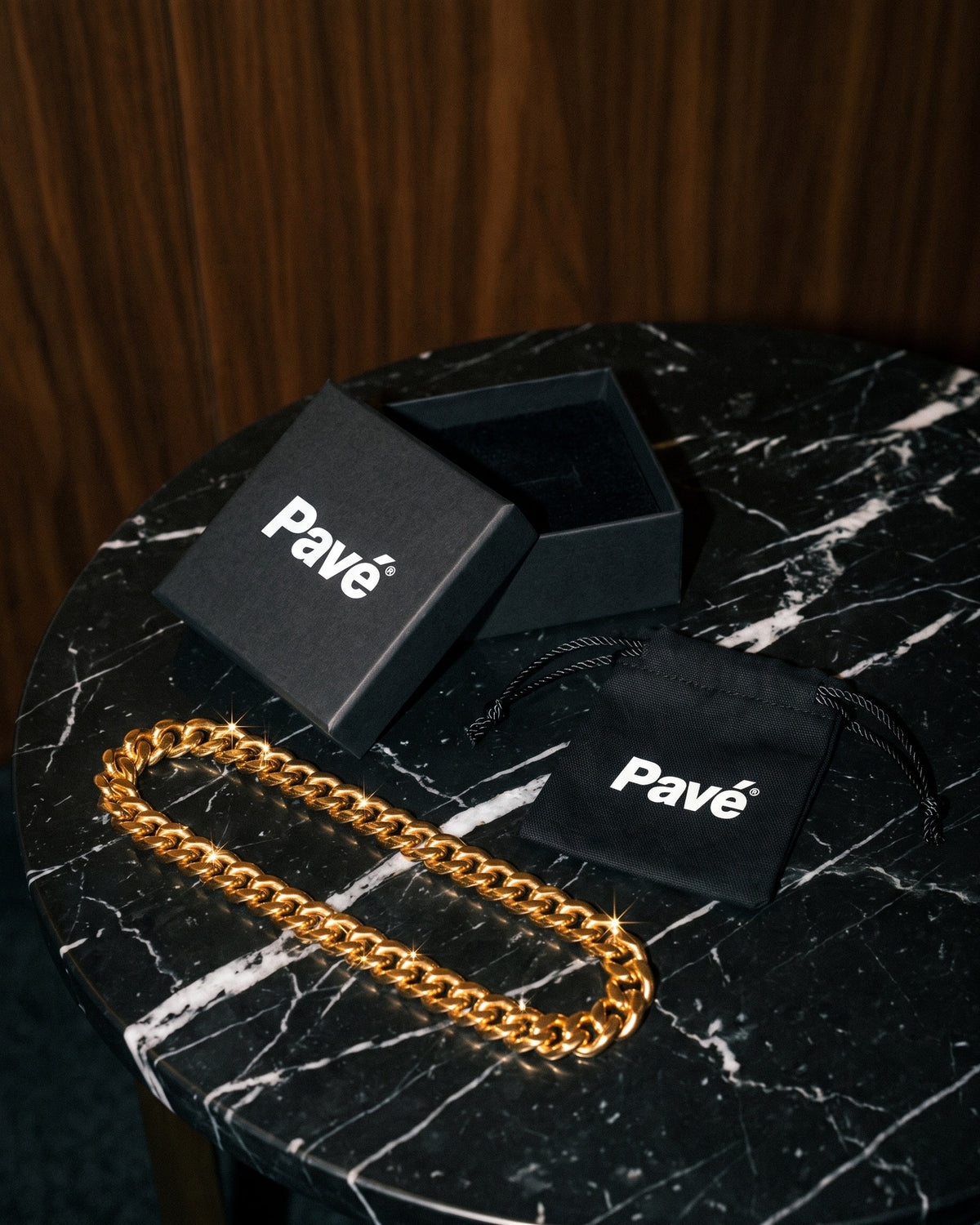 18K Cuban Link Chain 12mm Gold packaging