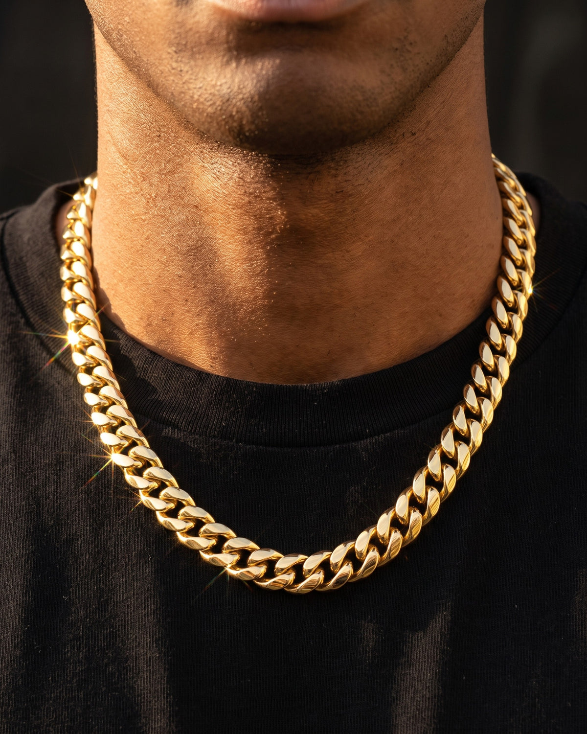 18K Cuban Link Chain 12mm Gold worn