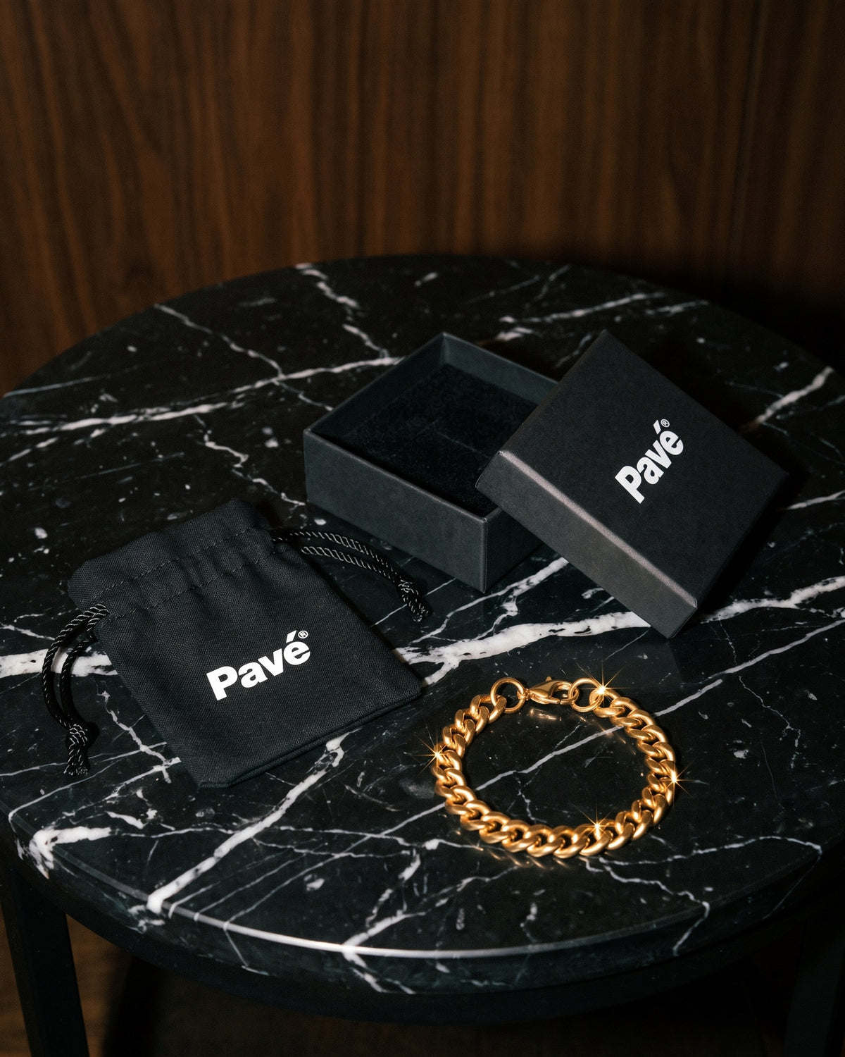 Cuban Link Bracelet 7mm Gold packaging