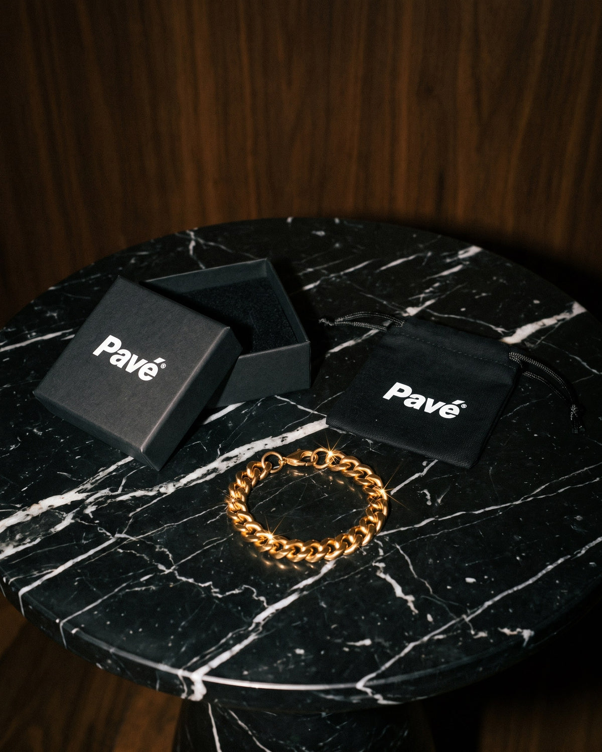 Cuban Link Bracelet 9mm Gold packaging