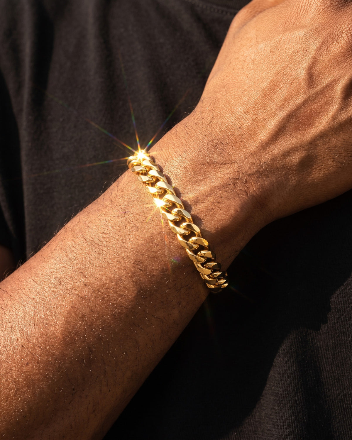 Cuban Link Bracelet 9mm Gold worn