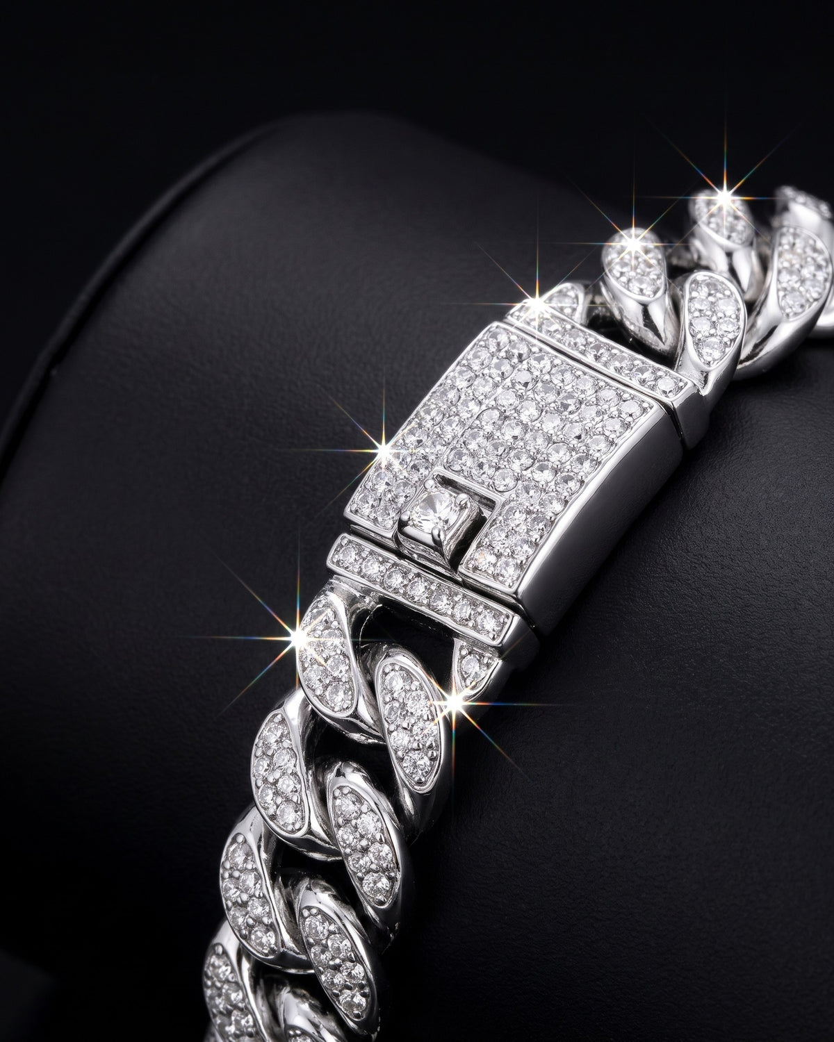 Iced Cuban Bracelet 13mm White detail