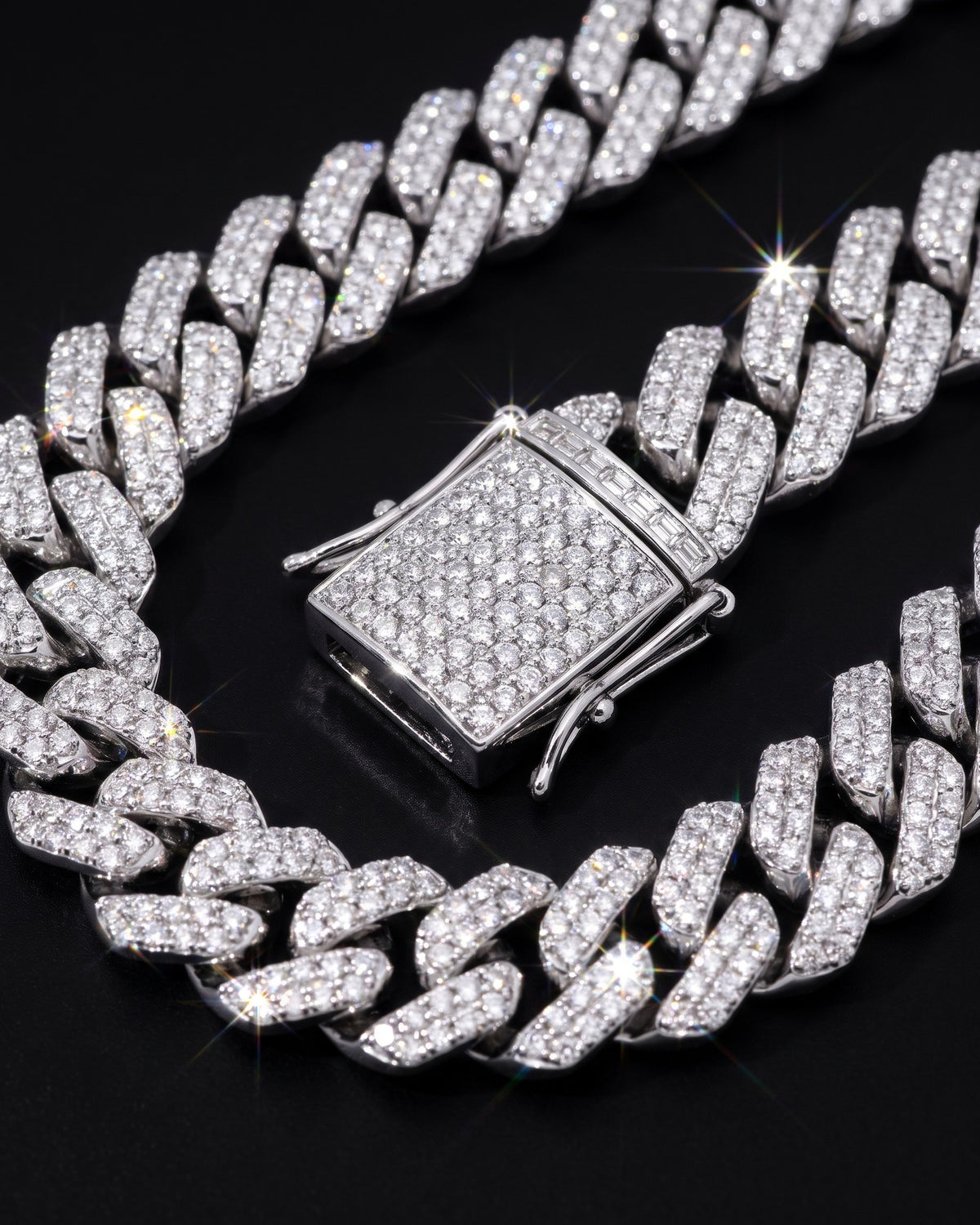 Iced Cuban Chain 14mm White detail