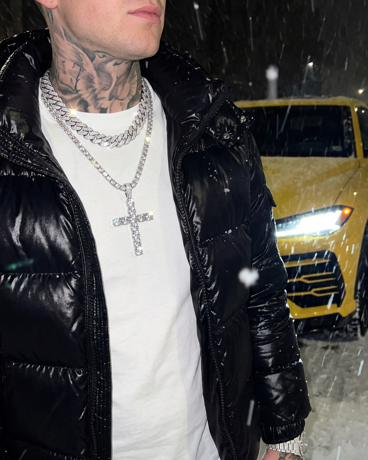 Iced Cuban Chain 14mm White stack