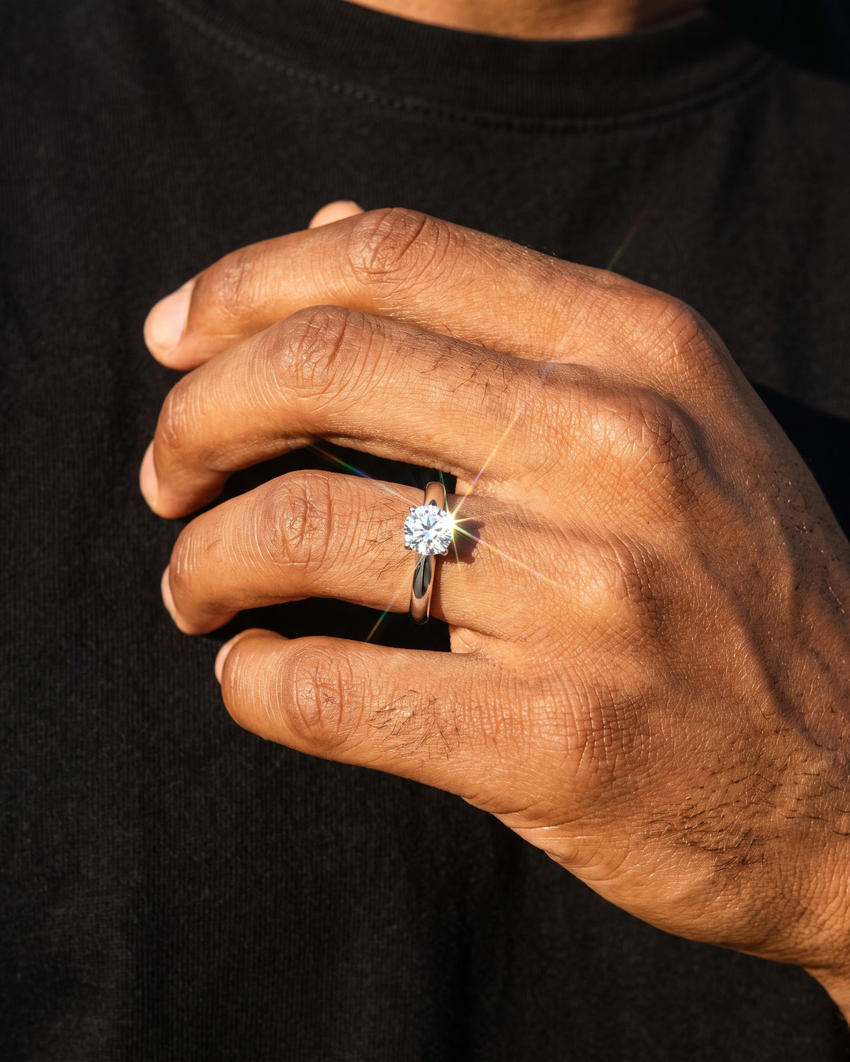 Solitaire Ring White worn