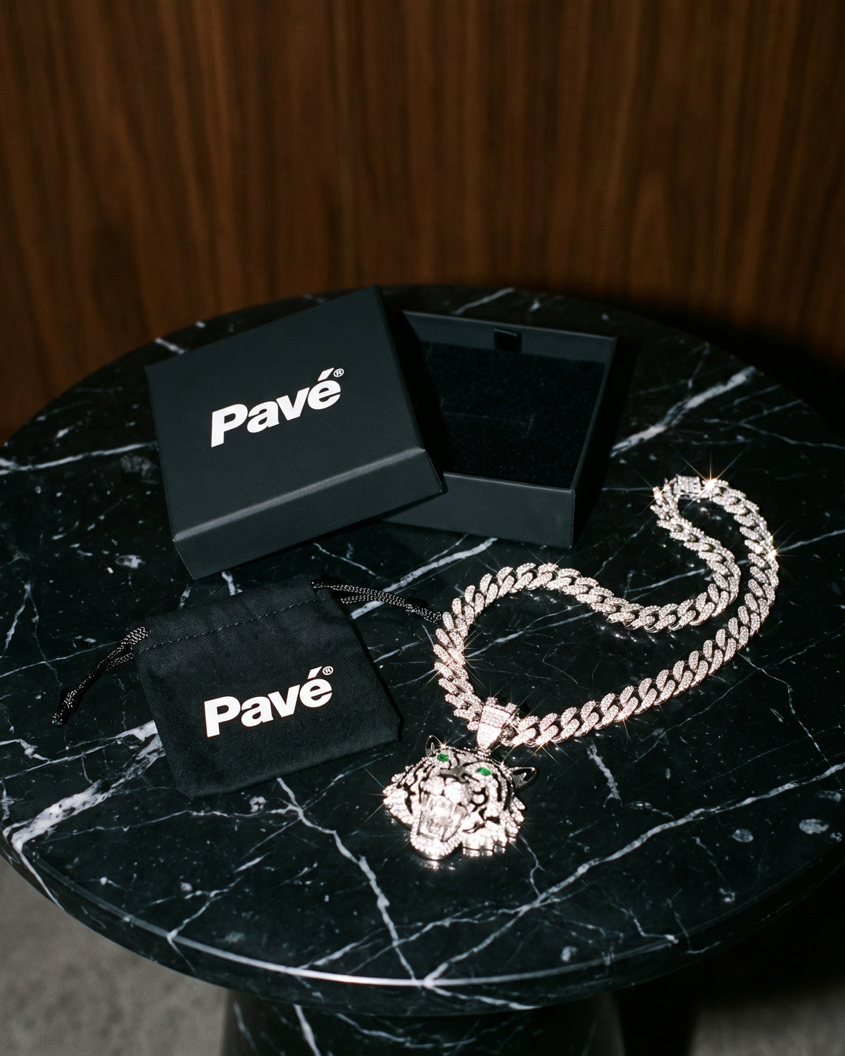 Tiger Pendant Cuban Chain White packaging
